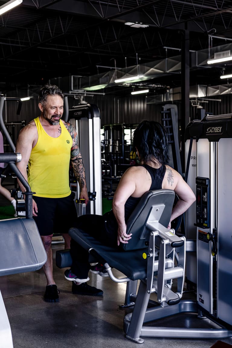 Members lifting at SBC MHK