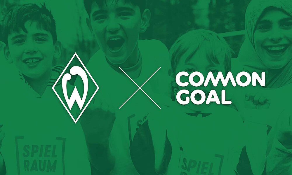 Kinder jubeln im SPIELRAUM, eingeblendet sind Logos von Common Goal und Werder.