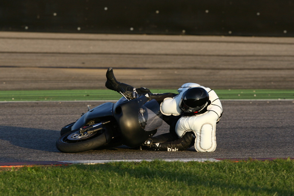 The first crash test, 2006