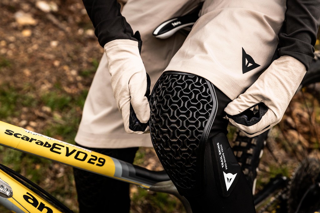 Trail Skins Pro Knee Guards