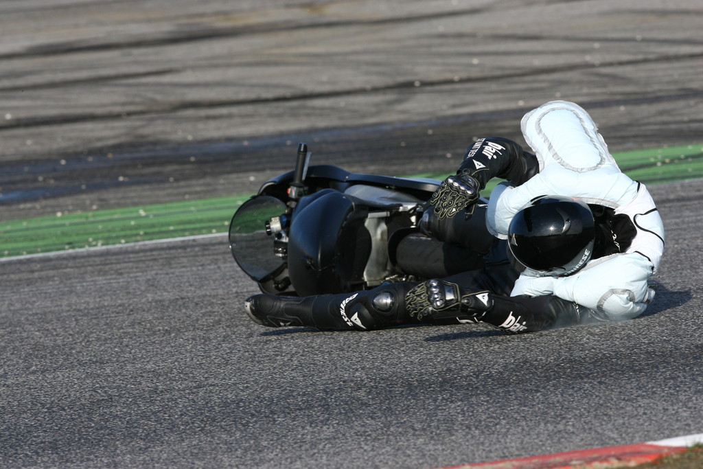 The first crash test, 2006