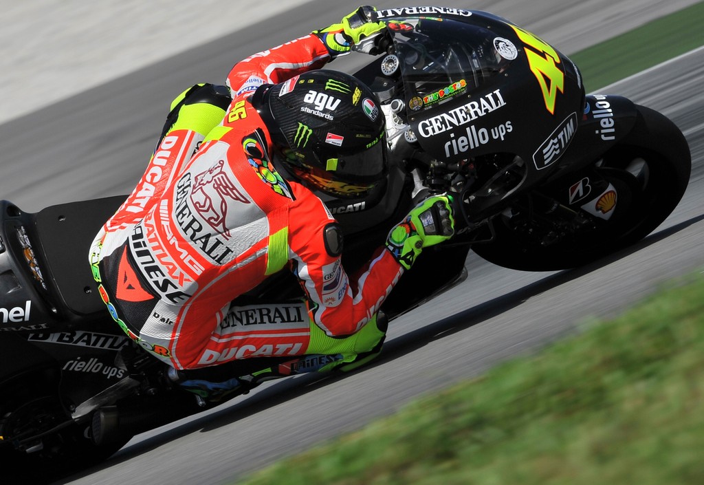 The first AGV Pista GP prototype tested by Valentino Rossi
