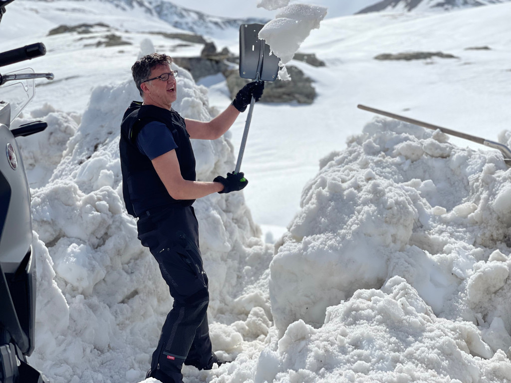 Hard work to overcome the still snow-covered Col de la Bonnette