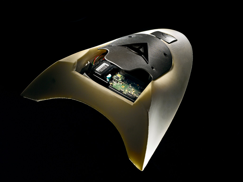 The integration of the control unit with the hump of a D-air® suit