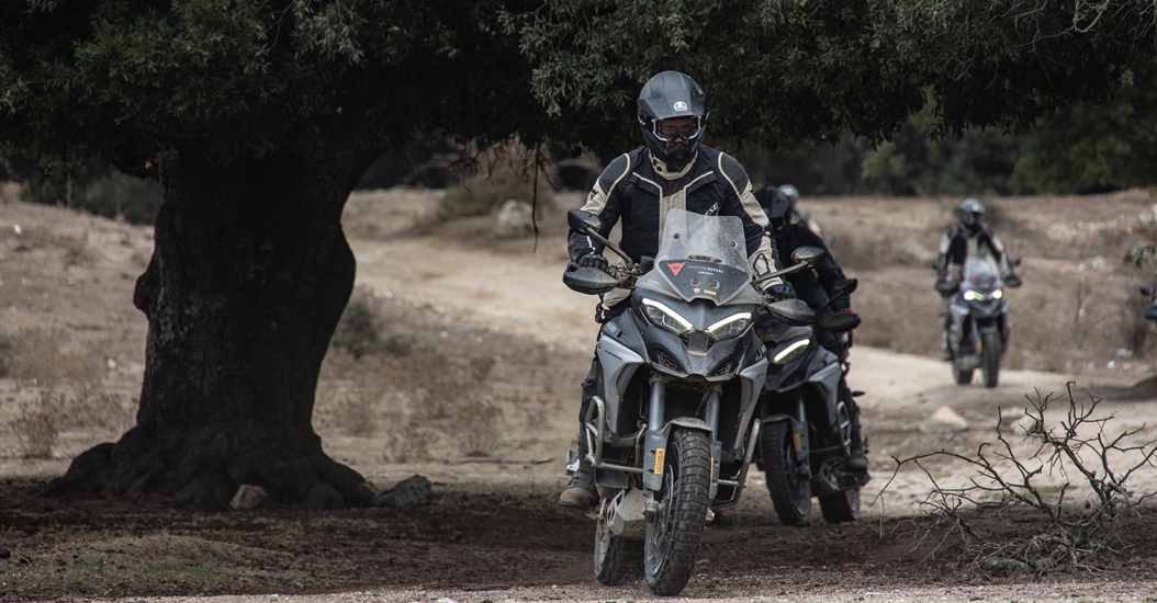 Organizing a motorbike trip – what to bring with you in all seasons