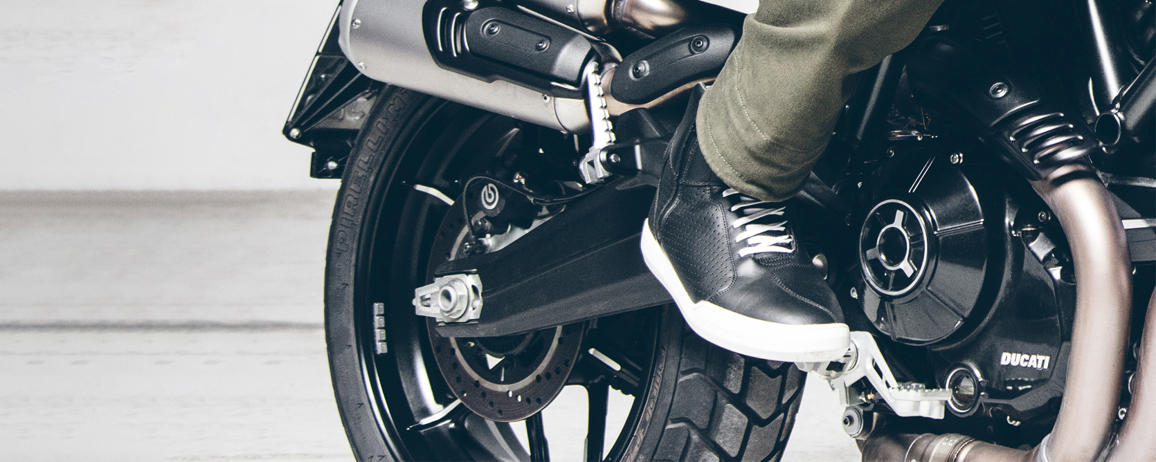 Summer motorcycle shoes: The complete guide to the perfect buy