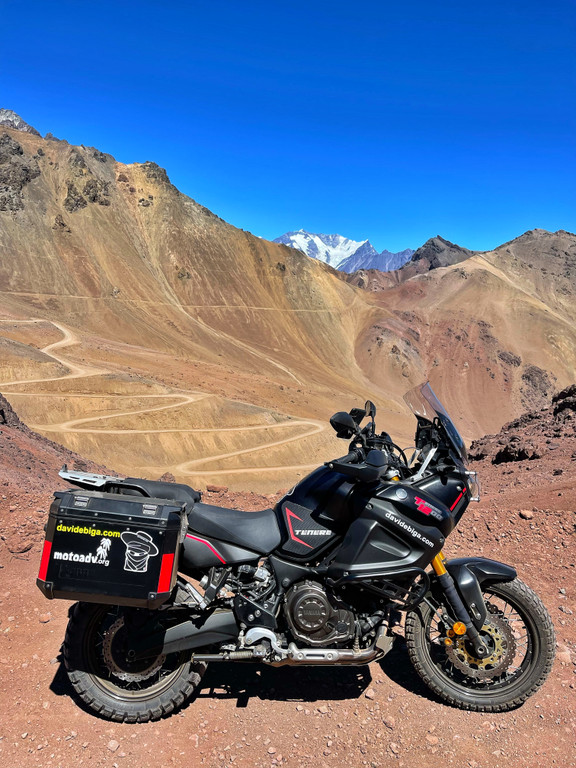 Road for Christ the Redeemer of the Andes 