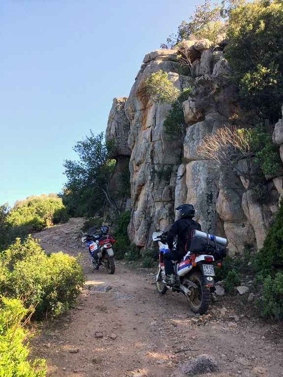 A beautiful trail over the cliffs