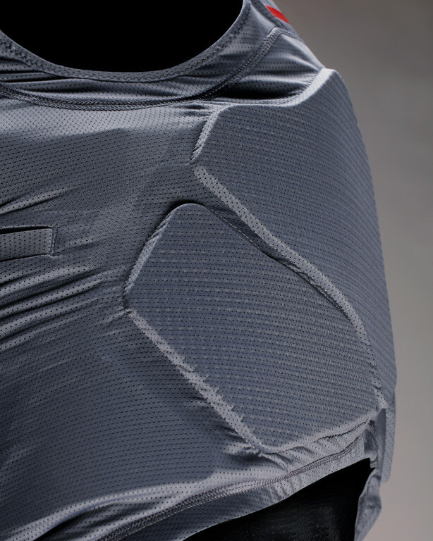 Sea-Guard Luna Rossa Prada Pirelli