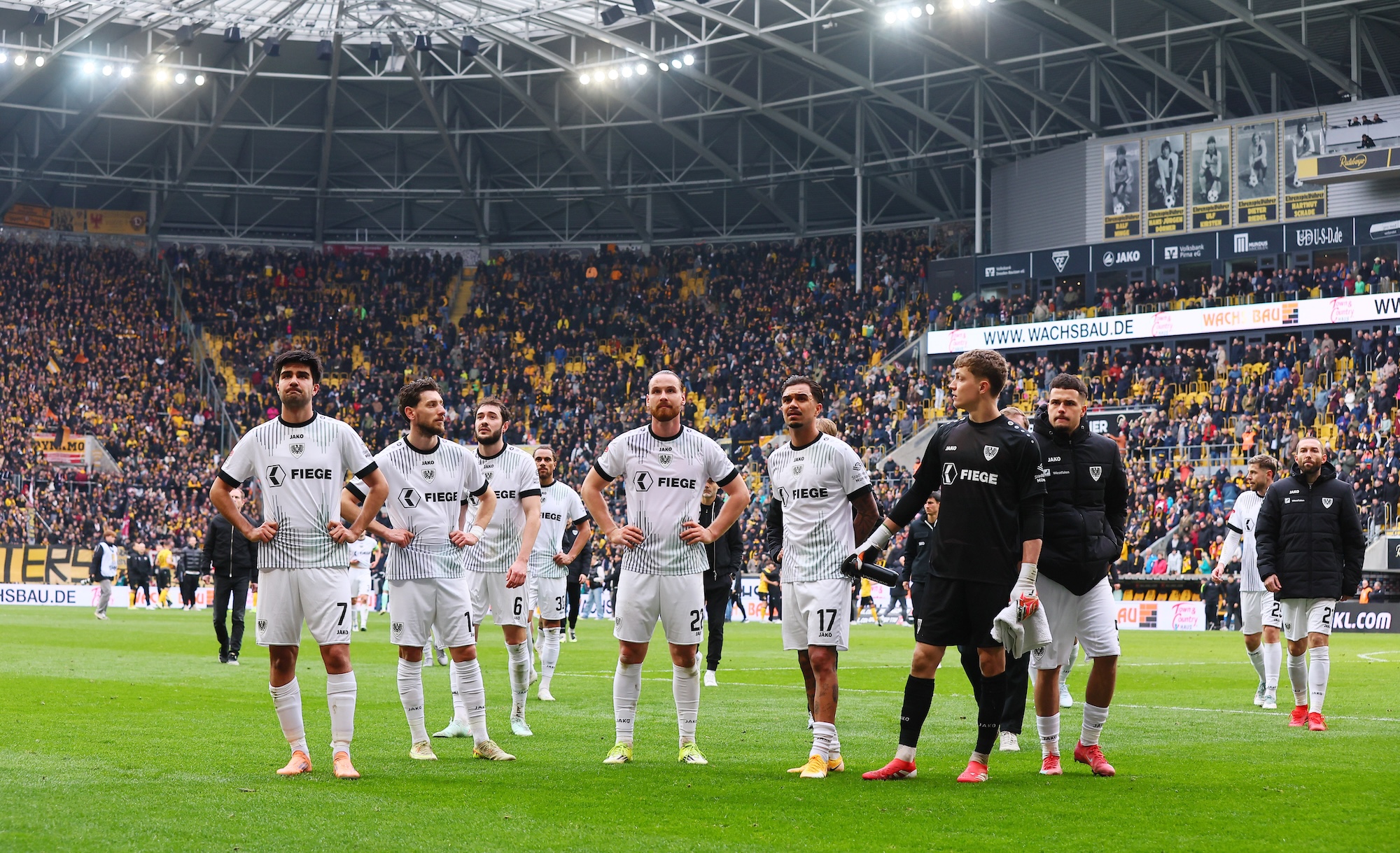 „Brutal enttäuscht“ nach 0:6-Niederlage in Dresden