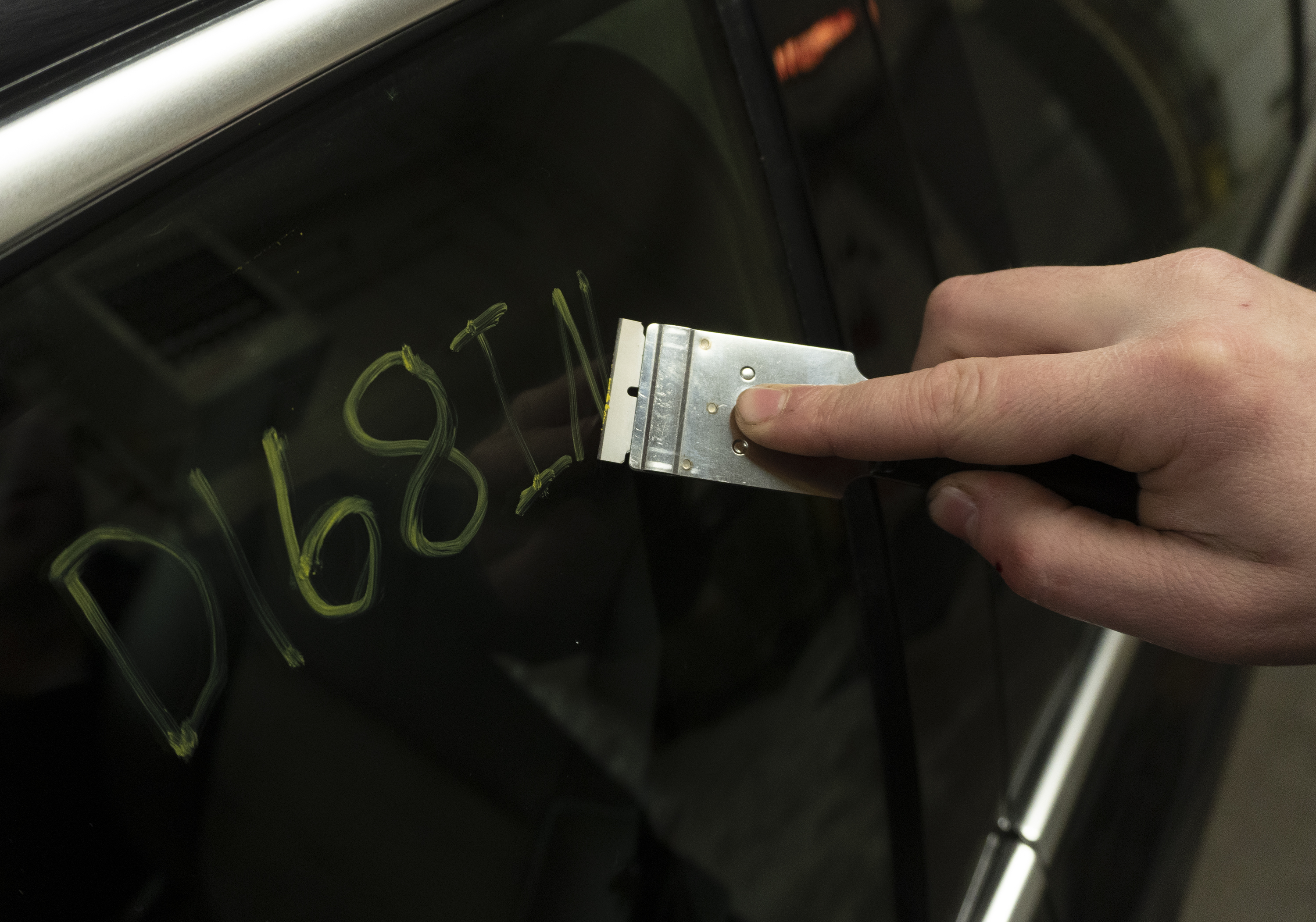 Window Scraper Seal Lisle 52460