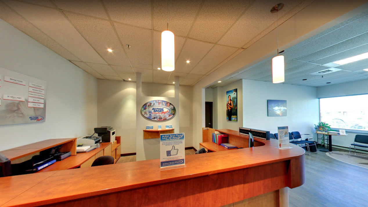 Photo de la clinique de physiothérapie Action Sport Physio située à Laval. Vous pouvez réserver en ligne ou nous appeler au 450 975-8533. Nous offrons de la physiothérapie, kinésiologie, ostéopathie et bien plus.