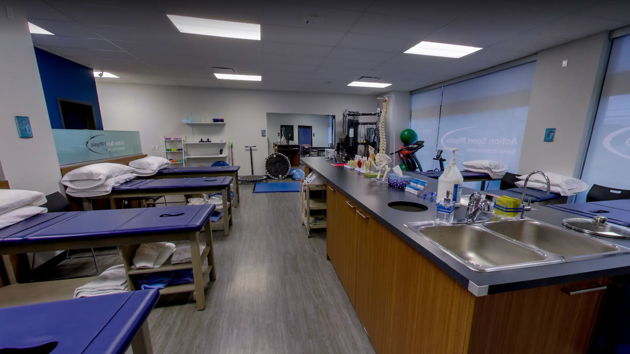 Photo de la clinique de physiothérapie Saint-Laurent invitant a faire une visite virtuelle de la clinique