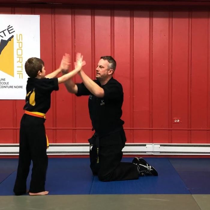 Cours parent enfant de Karaté Sportif Action Sport Physio