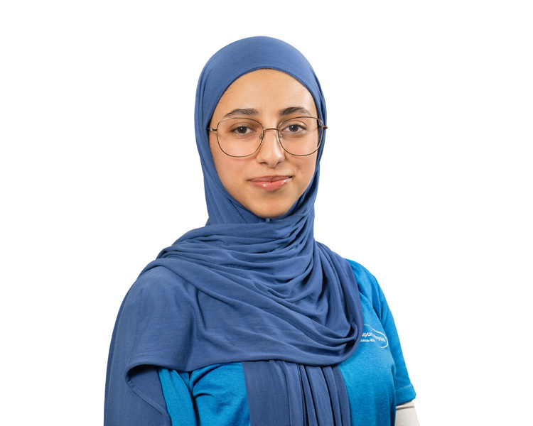 Photo de Nejda Maram Djemah représentante au service à la clientèle à la clinique Action Sport Physio LaSalle