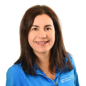 Photo de Christina Arhontis Représentante au service à la clientèle à la clinique Action Sport Physio West Island