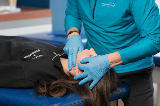 Picture of the temporomandibular joint (TMJ) in osteopathy