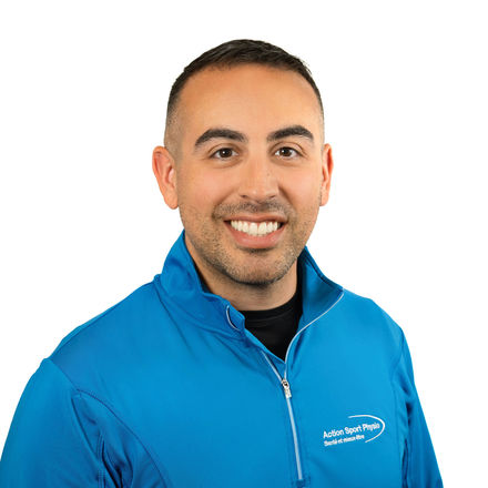 Picture of Christopher Ciccarelli physiotherapist, owner and athletic therapist at the Action Sport Physio Rivière-des-Prairies clinic