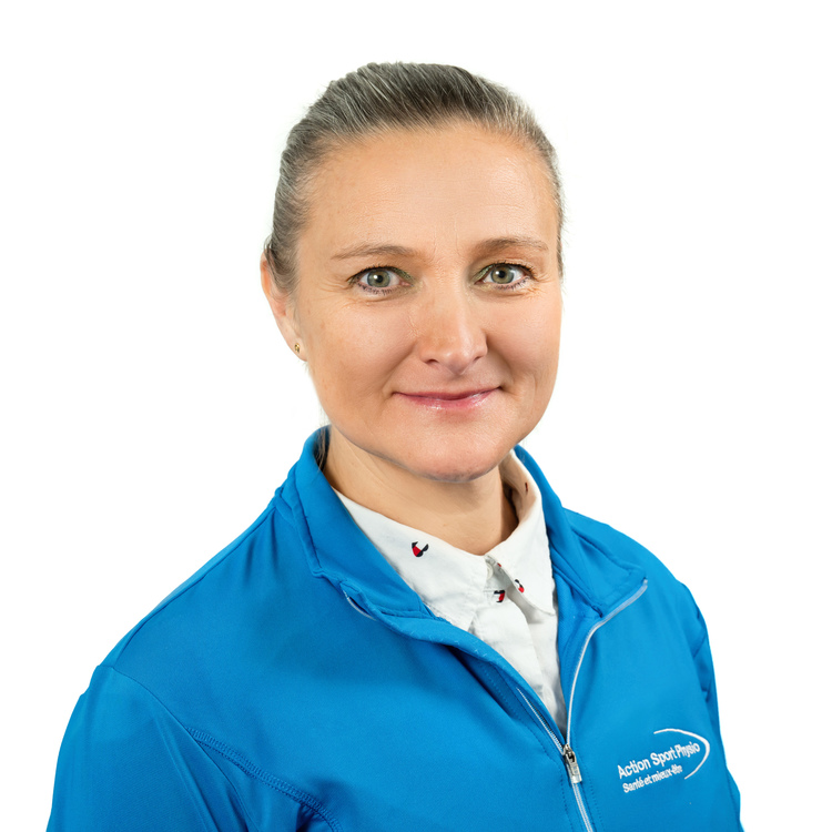 Picture of Emmanuelle Rots Osteopath at the Action Sports Physio West Island clinic