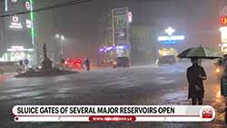 Sluice gates of several major reservoirs remain open as monsoon rains continue (English)