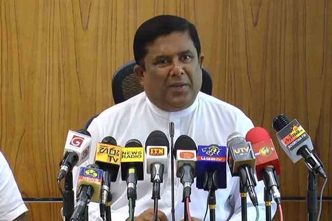 මේ අවස්ථාවේ බෞද්ධාගමේ වටිනකම තේරුම් අරගෙන එය ඉස්මතු කළ යූතුයි