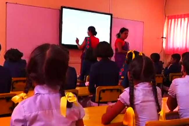 මැදිරිගිරිය සිරිමාවෝ බණ්ඩාරනායක ප්‍රාථමික විදුහලට මනුසත් දෙරණින් සුහුරු පන්ති කාමරයක්