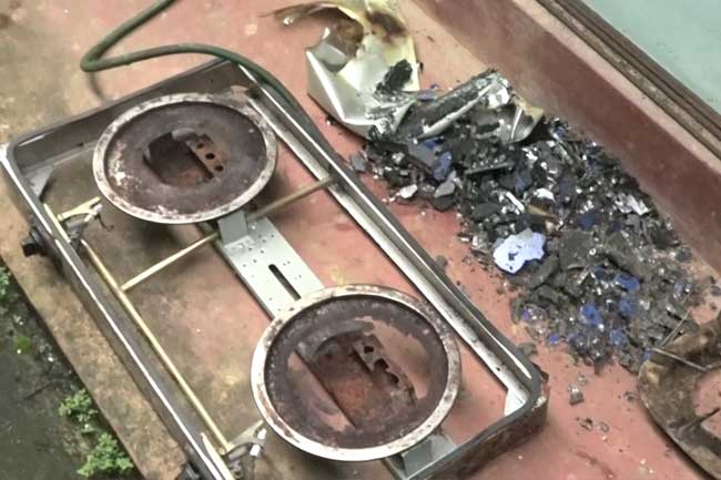 කැගල්ලේ නිවසක ගෑස් ලිපක් පිපිරෙයි