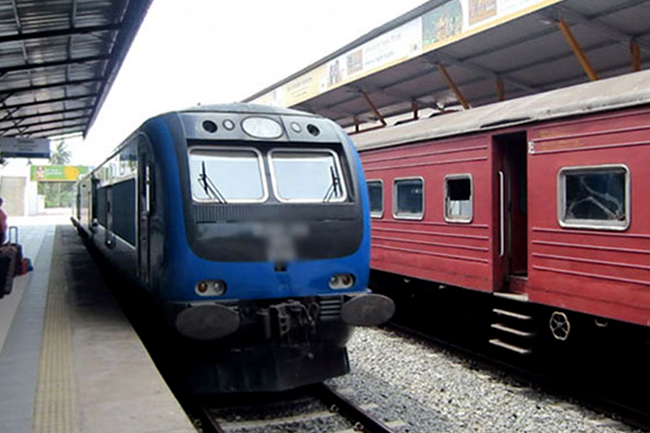 අවලංගු කළ දුම්රිය ගමන්වාර කිහිපයක් යළි ඇරඹේ