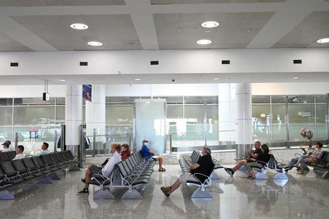 ඔස්ට්‍රේලියාව අඩියක් පස්සට ගනී