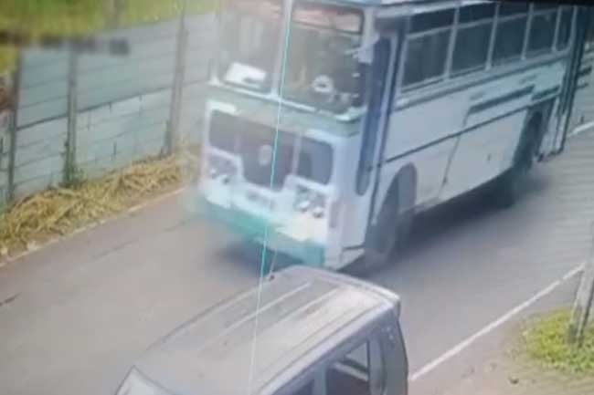 සොරකම් කරන ලද බස් අලෙවිකරන ජාවාරමක් හෙළිවෙයි