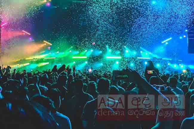 බස්නාහිරට සැණකෙළියක්