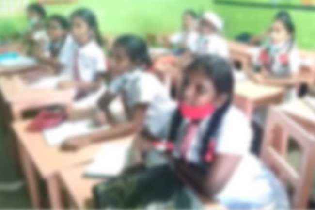 අතරමැදි ශ්රේණිවලට ළමුන් ඇතුළත් කිරීම ගැන නිවේදනයක්