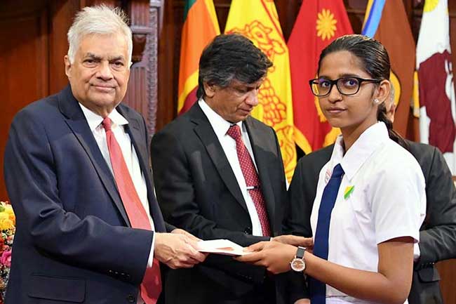 සිසුන් 3000කට ජනාධිපති ශිෂ්‍යත්ව