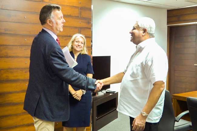 නීතිවිරෝධී සංක්‍රමණ නතර කිරීමට බ්‍රිතාන්‍ය සහාය ඉල්ලයි