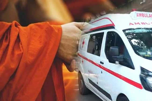 කුරුළු ගමේ බණට වැඩි හිමිනම පහර කා රෝහලේ