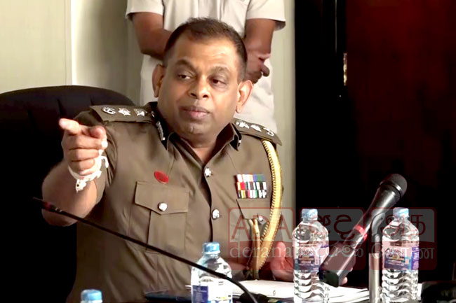 දේශබන්දුට විරුද්ධව පෙත්සම් 04ක්