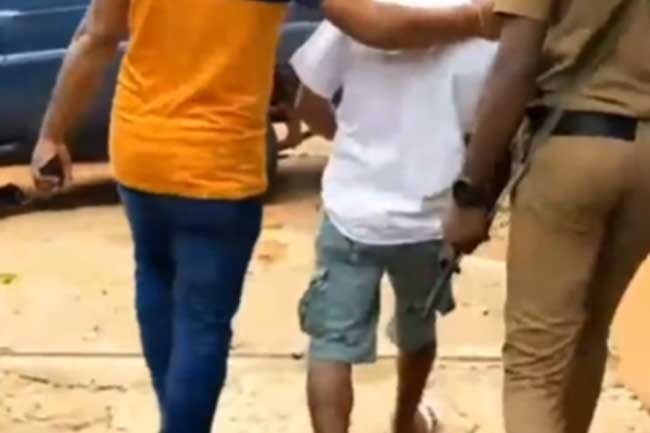 සාස්තකර කී ෂෝටා අත්අඩංගුවට 