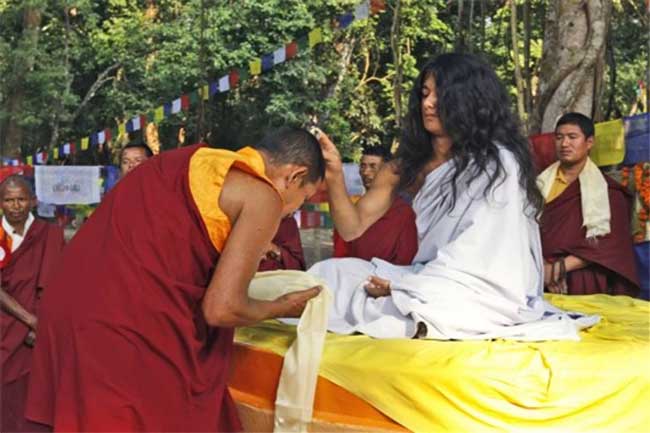 1704986566-buddha-boy_L.jpg