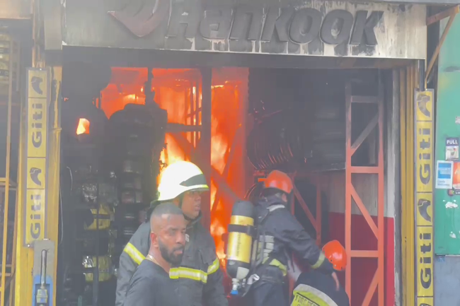 කොළඹ ගින්නක්