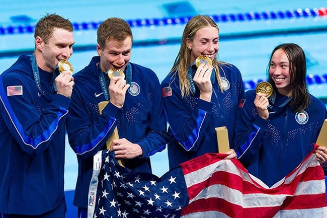 පැරිස් ඔලිම්පික් උලෙළේ පළමු ස්ථානය අමෙරිකාව ට