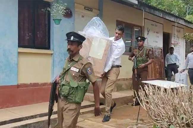 ඡන්දය ප්‍රකාශ කිරීම අවසන්