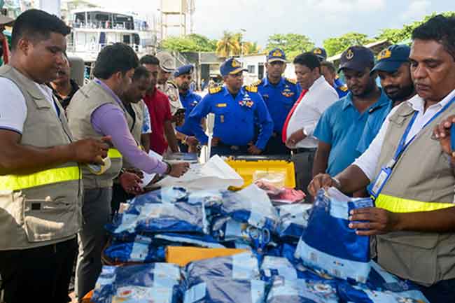 හෙරොයින් කිලෝ 46ක් සමග 5 දෙනෙකු නාවික හමුදා භාරයට