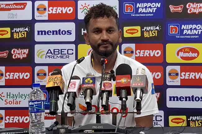 සමුගැනීමෙන් පසු දිමුත් ඔස්ට්‍රේලියාවට‍