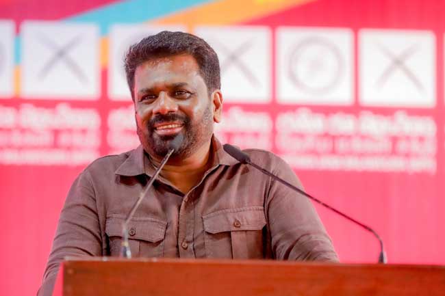 රාජ්‍ය සේවයට අලුතින් තරුණ ප්‍රජාවෙන් 30,000ක් බඳවා ගන්නවා  - ජනපති
