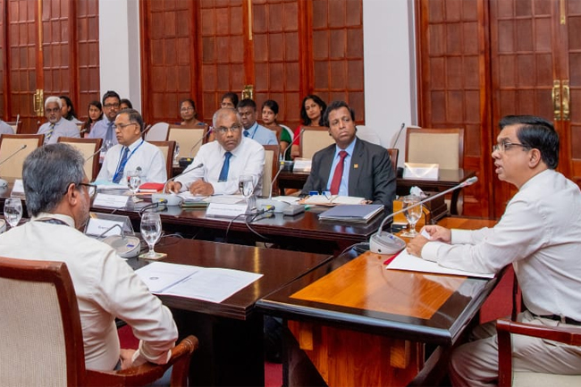 කොළඹ, නැගෙනහිර හා ග්‍රේටර් හම්බන්තොට සංවර්ධන ව්‍යාපෘති පිළිබඳ සාකච්ඡාවක්