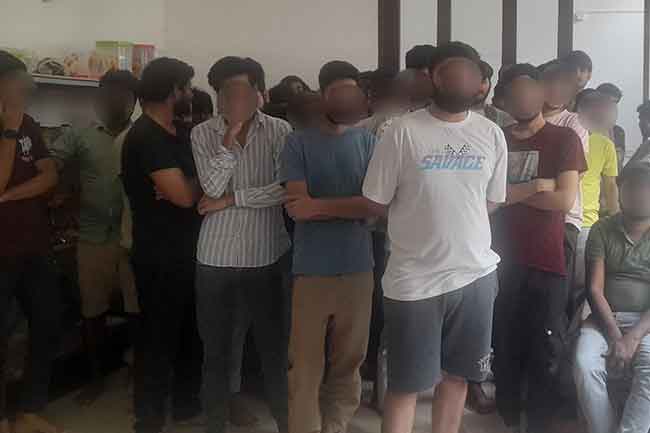 රාජගිරියේදී ඉන්දීය ජාතිකයන් 22ක් අත්අඩංගුවට