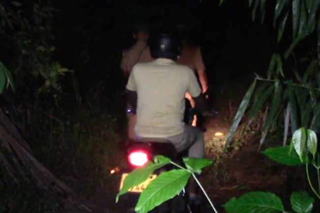 පොලීසියට පාට් දැමූ තිදෙනා සොයා විමර්ශන