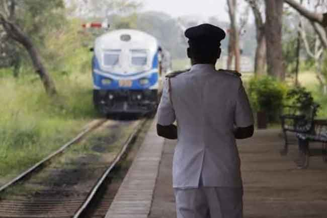 දුම්රිය ස්ථානාධිපතිවරුන්ගේ වැඩවර්ජනය අවසන්