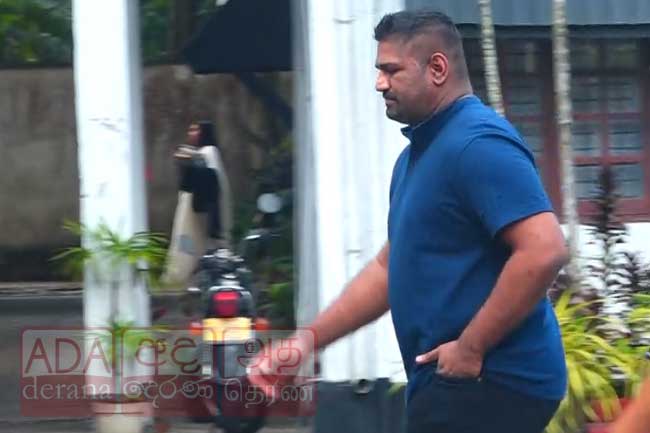 සැකකරුවෙකු වූ රමිත් රඹුක්වැල්ල අල්ලස් කොමිසම හමුවට