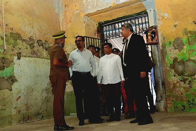 මාතර බන්ධනාගාරය කොටවිලට